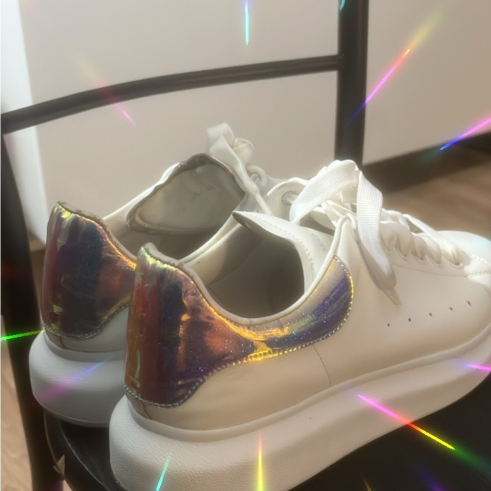 Men's Oversized Sneaker in White/multicolor